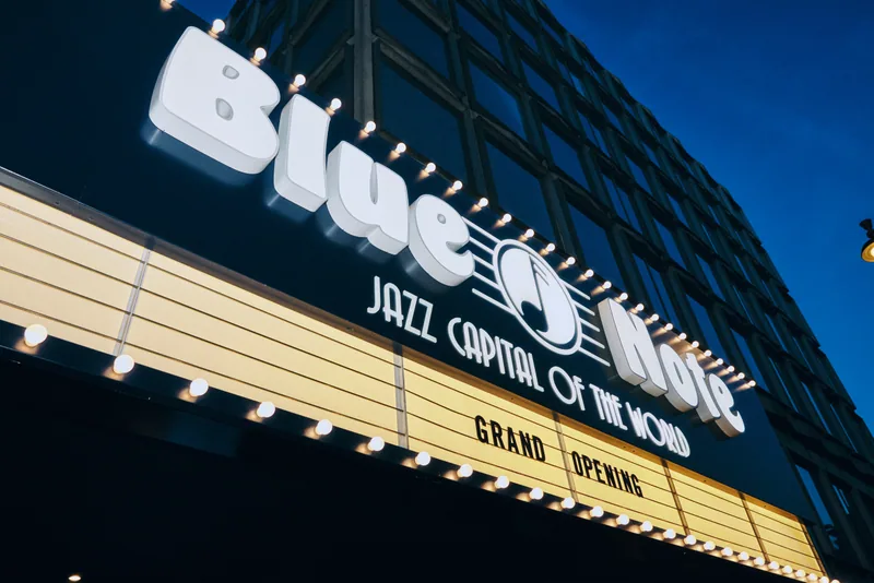 The illuminated Blue Note London marquee announcing the grand opening